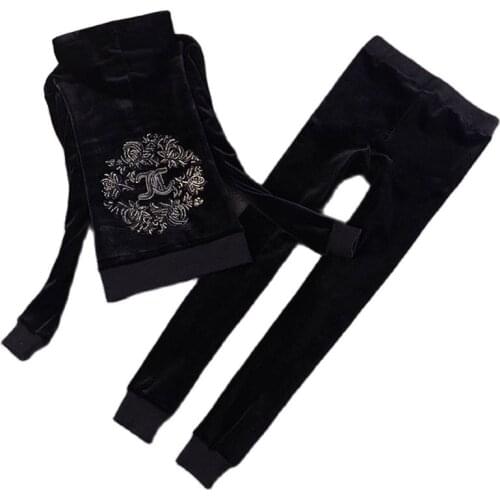 Fall/winter 2021 Womens Brand Velvet Fabric Tracksuits Velour Suit Hooded Women large New thickening plus velvet suit fashion