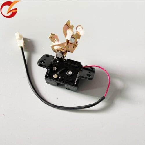 Use for lexus Rx300 Toyota Harrier tailgate lock back door latch trunk latch 1999 2000 2001 2002 2003 69350-48010