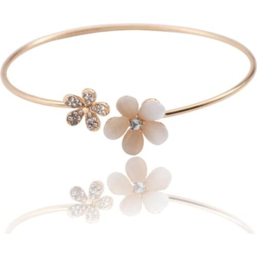 FYJS Unique Light Yellow Gold Color Alloy Bloom Flower with Rhinestone Open Bangle for Anniversary Gift Jewelry