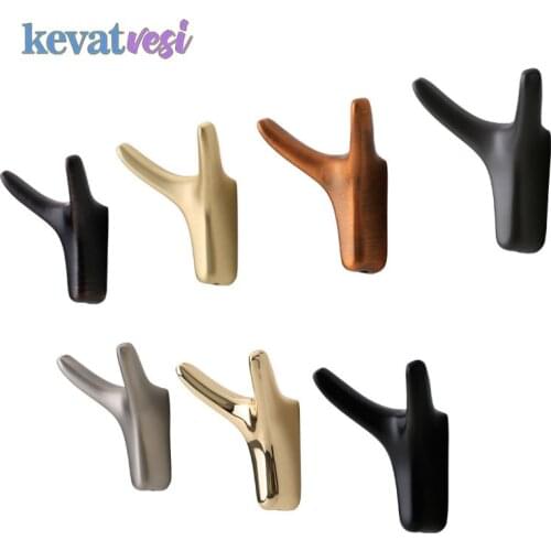 Creative Animal Head Wall Hanger Hook Vintage Deer Head Animal for Hanging Clothes Hat Scarf Key Deer Horns Hanger Rack Storage