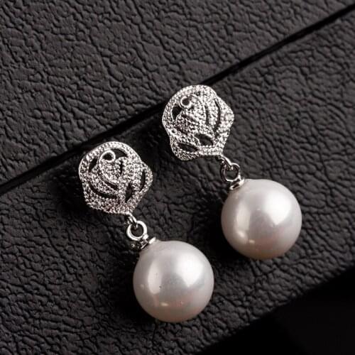 Trendy Classic shell Pearl Earrings for Women silver colour Rose Flower Shape Brincos Fashion Wedding Jewelry