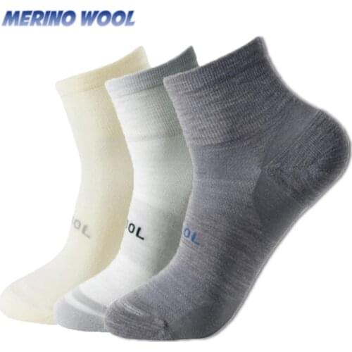 Merino Wool Mens Womens Socks Thicken Warm Hiking Cushion Crew Socks Merino Wool Sports Moisture Wicking Size S M L