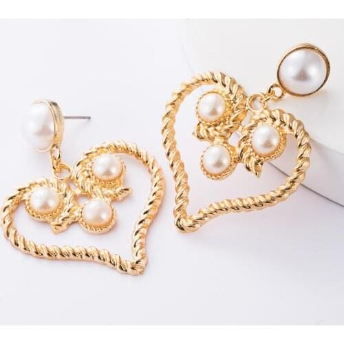 Vintage Hollow Alloy Heart Shape Earrings Women Blue Enamel Eyes Beaded Earrings Female Inlay Pearl ZA Earrings Jewelry 2020