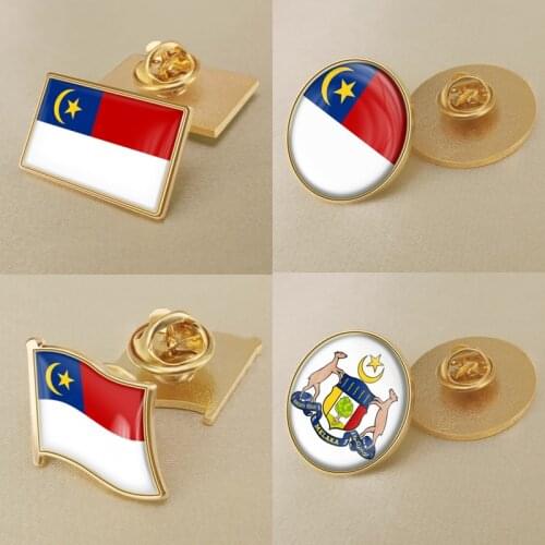 Malacca of Malaysia Flag National Emblem Brooch Badges Lapel Pins