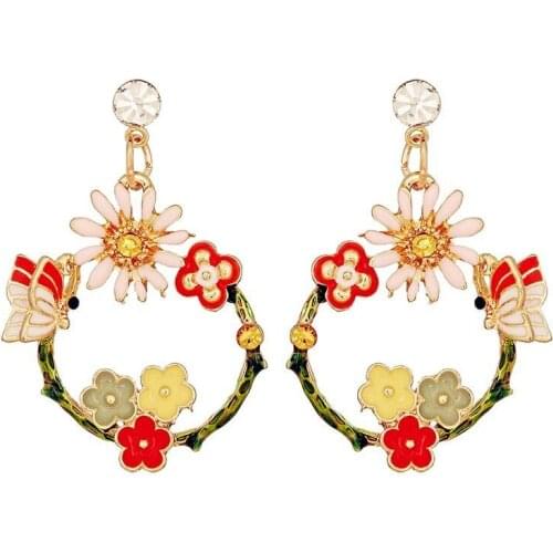 Earrings 2021 Fashion Trend Flower Geometric Round Womens Earrings Sweet Little Garland Jewelry Gift Pierced Earrings