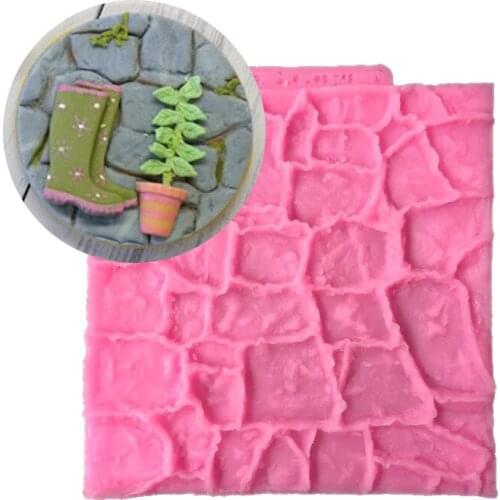 15-64 silicone mold around the edge of fondant cake mould 15-64