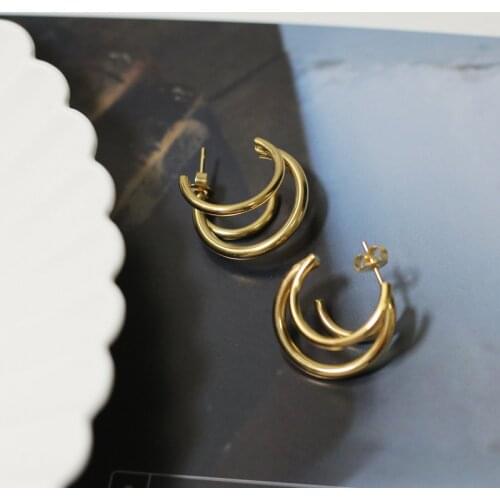 Stainless Steel Womens Jewelry 2020 Anti Allergy Crescent Moon 3 Coil Hollow 18K Gold Stud Earrings for Women 925 Silver Needle