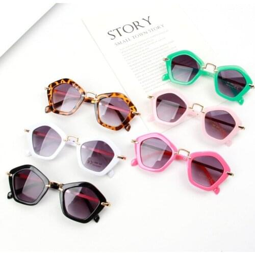 New Rhombus Girls Eyeglasses Retro Kids Sunglasses Safety Frame Anti-uv400 Eyewear Beach Outdoor Kids Oculos De Sol Gift