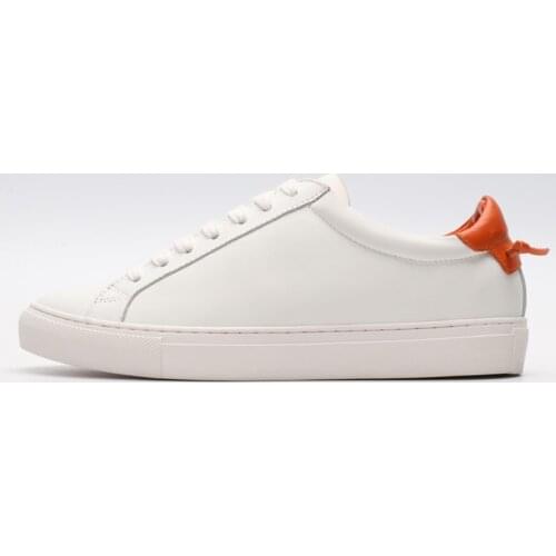 2020 The new luxury brand of fashionable casual sneakers in Leather athletic shoes for men and casual shoes for women 1 order