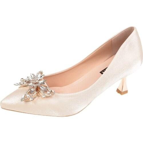 2021 Luxury Rhinestones Metal Butterfly Embellished Women Pumps pointed toe Satin High heels Spring Summer Office Lady Shoes