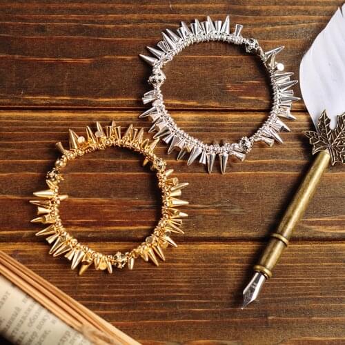 Vintage Punk Style Charm Rivet Bracelets For Women Hot Sale Design Fashion Jewelry Texture Alloy Gold & Silver Color Star Bangle