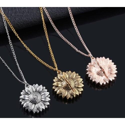 Dropshipping You Are My Sunshine Open Locket Sunflower Pendant Necklace Custom Double-layer Engraved Letter Necklaces Jewelry