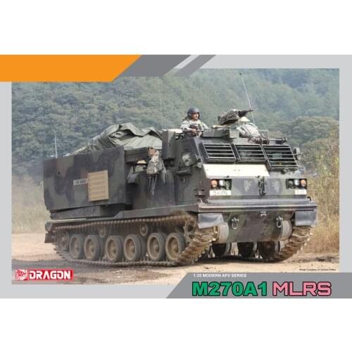 DRAGON 3557 1/35 M270A1 Multiple Launch Rocket System (MLRS) - Scale model Kit