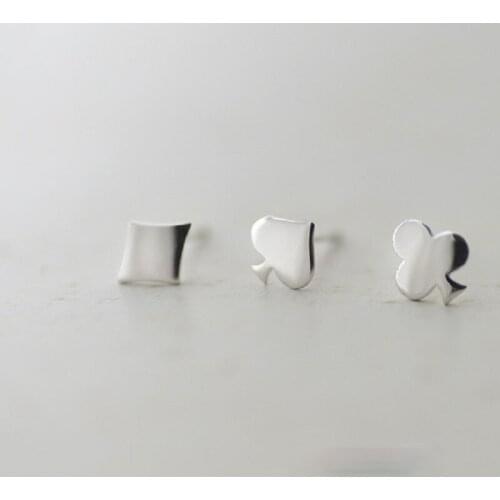 Fashion Geometry Poker Flower Studs Earrings Cute Mini Studs Earrings Womens Senior Dinner Parties Jewelry Birthday Gift