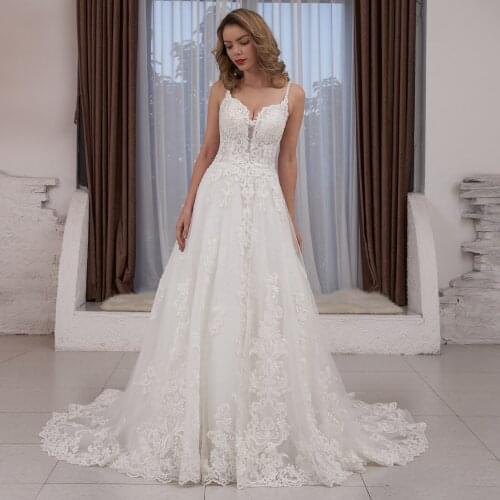 2020 New Arrival Spaghetti Strap V-Neck Backless Lace Appliques Beading Wedding Dress Vestido De Noiva