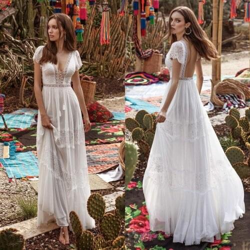 2021 Simple Boho V-neck Lace Wedding Dresses Backless Beads Bohemian Bridal Gowns Long Beach Bride Dress Robe De Mairee