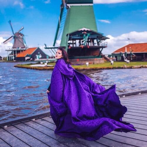 Purple Hooded Bridal Warm Long Wedding Cloaks Velvet Coat Capes Wicca Robe Jackets Christmas Hallowmas Accessories Bolero