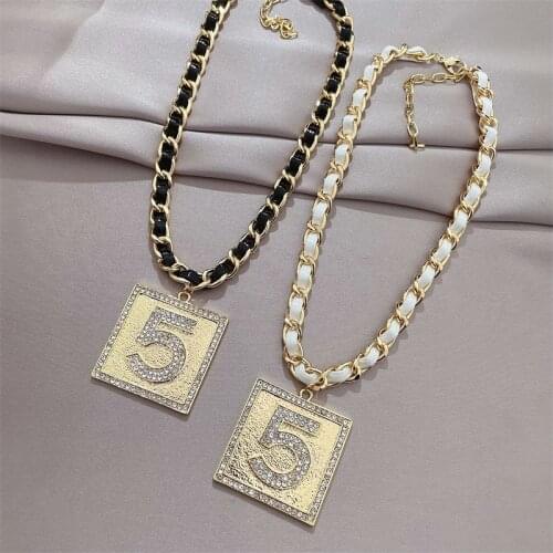 Mimiyagu Golden Chains