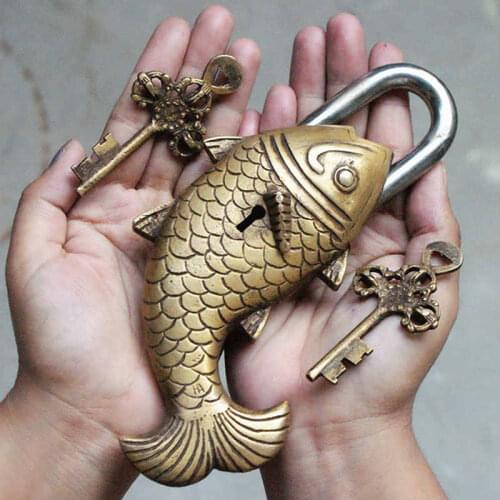 Tibet Handicrafts Solid Brass Antiqued Fish Locks Brass Golden Big Fish Family Arts Lock HDC101