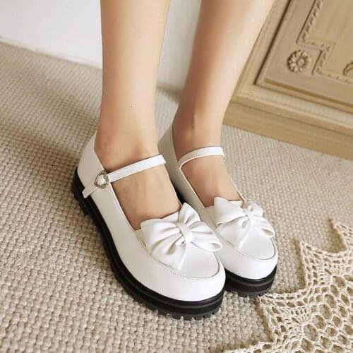Lace Stitching PU Heart-Shaped Metal Buckle Lolita Style Womens Shoes Low-Heeled Bottomed Cute Bow Non-Slip Pumps 2021