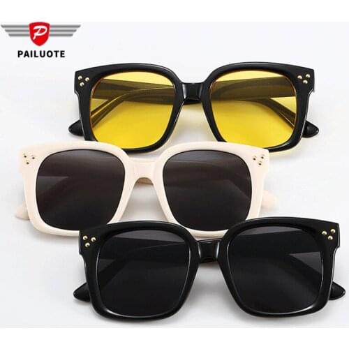 Factory Wholesale Plastic Frame Vintage Sunglasses for Women Driving Outdoor Square Fashion Summer Glasses Female Gafas De Sol