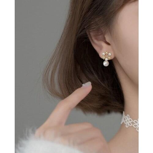 100% 925 Sterling Silver Sweet Diamond-studded Stud Earrings For Women Hollow Flower Lady Pearl Earrings Fashion Jewelry