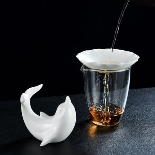 Kung Fu Tea Set Ceramic Tea Funnel Tea Strainer White Porcelain Set Ceramic Filter Tea Funnel Tea Ceremony Utensils Tea Strainer