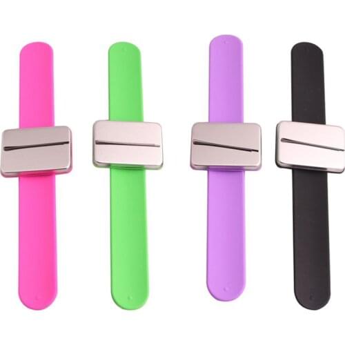 High Quality Rubber Hairdresser Wrist Belt Hairdressing Magnet Belt For Bobby Pins Clips Makeup Tools Holder Convenient To Use