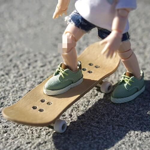 OB11 doll shoe size and Blythes doll Fashion Fashion trendy shoes advanced sailboard shoes new smoke gray light powder color