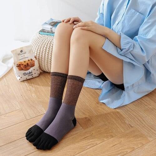 5 Pairs Five Finger Socks Female Cotton Autumn And Winter High Cylinder Fashion Colorful Striped Socks 5 Toe Socks