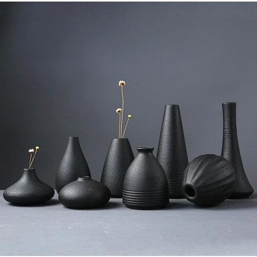 Hot Selling New Black Ceramic Flower Arrangement Small Vase Home Decoration Small Vase Tabletop Ornament Crafts