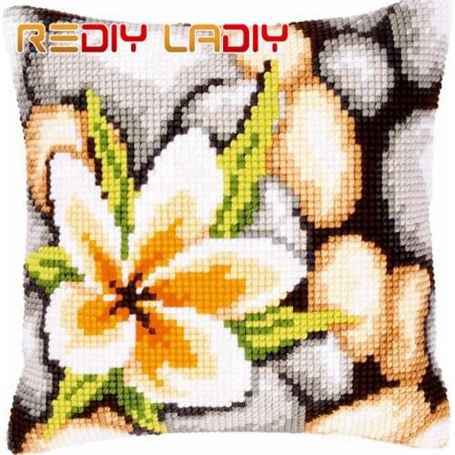 Cross Stitch Cushion Pebbles & Petals Chunky Cross-Stitch Kits Acrylic Yarn Pillow Case Home Decor Sofa Pillows Arts & Crafts