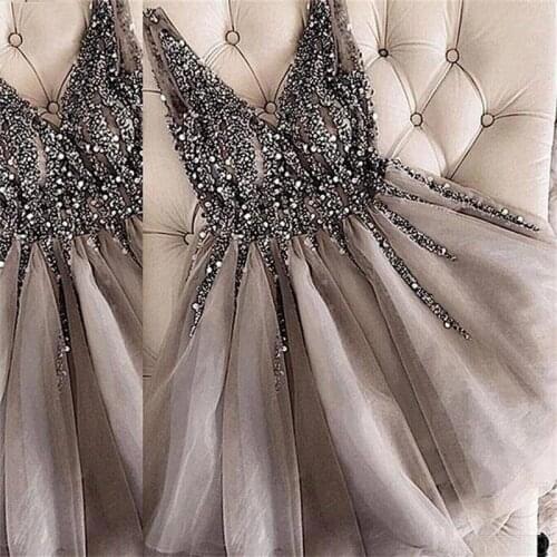 Sparkle Crystal Beaded Cocktail Dresses Gray Homecoming Dress V-neck Sexy Shiny Mini Short Prom Dress 2021 Abiye Vestidos
