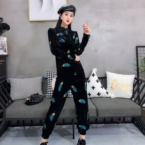 Vintage Gold velvet Outfits Loose Black Feather Embroidery Women Pullover Tops Trouser Plus size Casual Fashion 2pc Sets Female