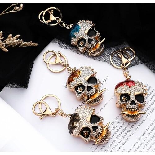 Trendy Rhinestone Skull Head Alloy KeyRing Pendant Exquisite Man Car Key Backpack Accessories Friends Gifts Keychains Jewelry