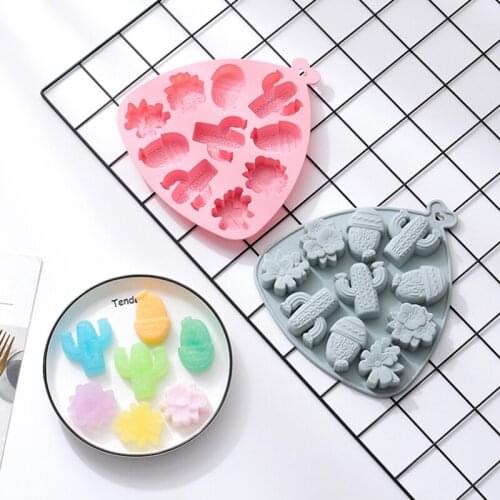 Homemade Cartoon Silicone Chocolate Mold Cactus Biscuit Fudge Ice Cube Mold Kitchen Baking Cake High Temperature Non-stick Mold