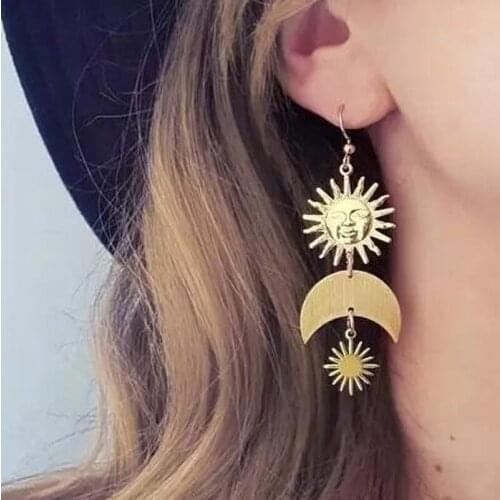 European and American Hot Sale Exaggerated Fashion Geometric Star Earrings Sun Moon Asymmetric Retro Earrings Women