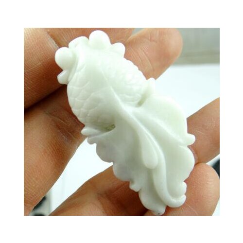 Natural stone Turquoises Quartz crystal hand-carved statue of fish amulet pendant for diy jewelry making necklace Accessories