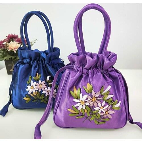 Women Top-handle Bags Retro Embroidered Handbag Drawstring Bag Bag Bolso Mujer Handbags