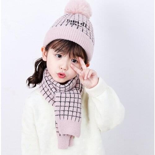 Baby hat scarf two-piece set Korean boy and girl autumn and winter outdoor warmth plus fluffy hat, children plus fleece thick sc