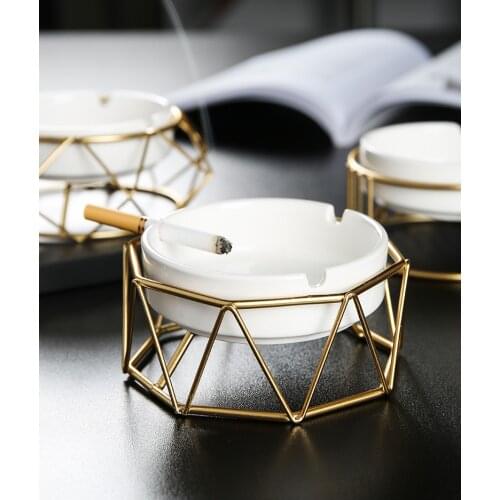 Nordic Creative ceramics Ashtray home Decoration Modern Home Decor white Ashtray Holder Hotel Office desktop living room Gift