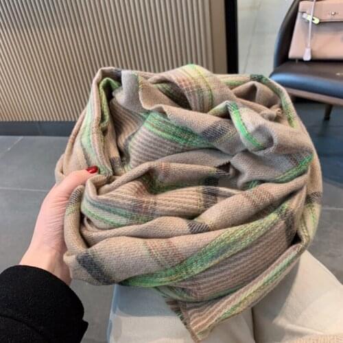 2020 Winter scarves woman autumn luxury high quality thick warm comfortable student green plaid long scarf shawl tippet stole