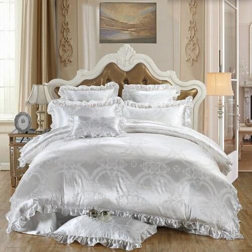 Deluxe White Satin Silk Jacquard Queen Bedding 4pcs Down Bed Cover Bed Sheet Cover Pillow Cover Set