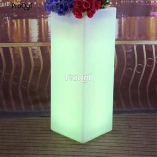 1Pcs A Set 45*45*110cm led shining random color table