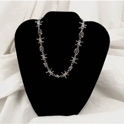 Exaggerated punk palm eye necklace men and women fashion hip-hop couple pendant silver retro jewelry neck chain