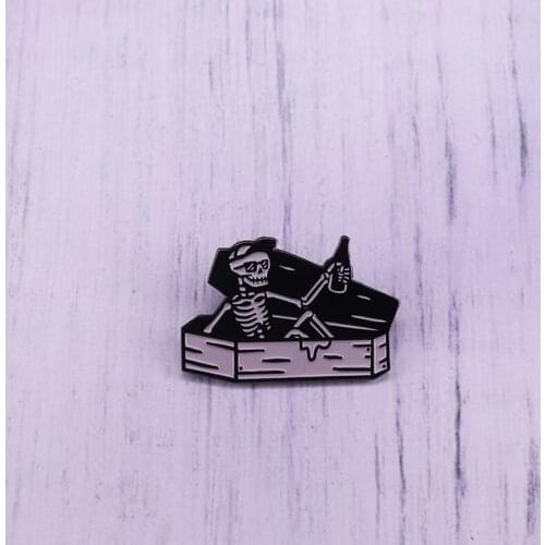 Homeofying Vintage Coffin Skeleton Enamel Badge pin Halloween brooch cool punk decor