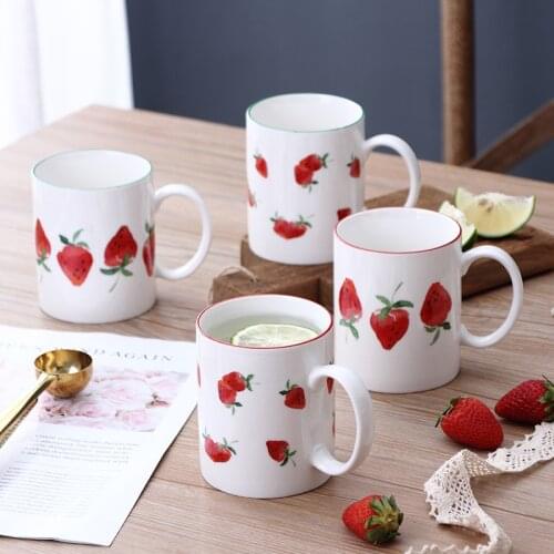 New 300ml Cute Cartoon Strawberry Pattern Ceramic Mug Coffee Milk Tea Mugs Creative Couple Water Cup Home Office Breakfast Cups