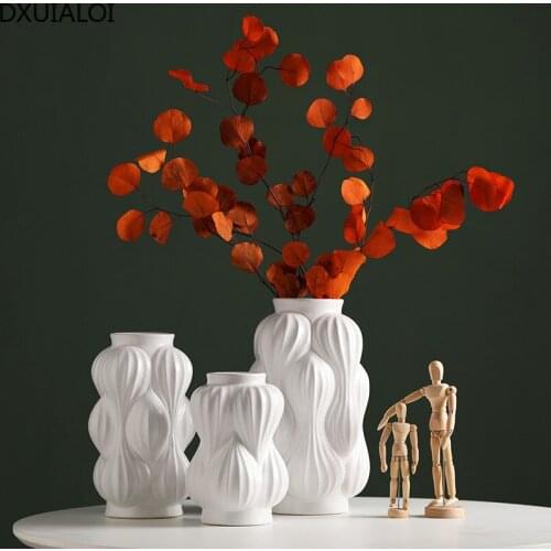 DXUIALOI Nordic White Simple Creative Ceramic Carved Vase Decoration Living Room Flower Arrangement Vase Home Decoration