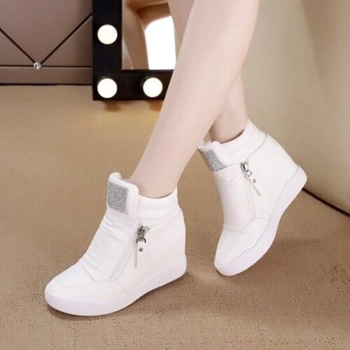 2021 New Spring and Autumn Womens Shoes Height Increasing Insole Wedge Leisure Tourist Shoes White All-Matching Autumn