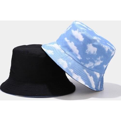 New Blue Sky and White Clouds Fisherman Hat Womens Outdoor Leisure Sunscreen Mans Small Fresh Double-sided Bucket Hat Tide
